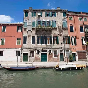 Di.gianfranco Piano Nobile Venice